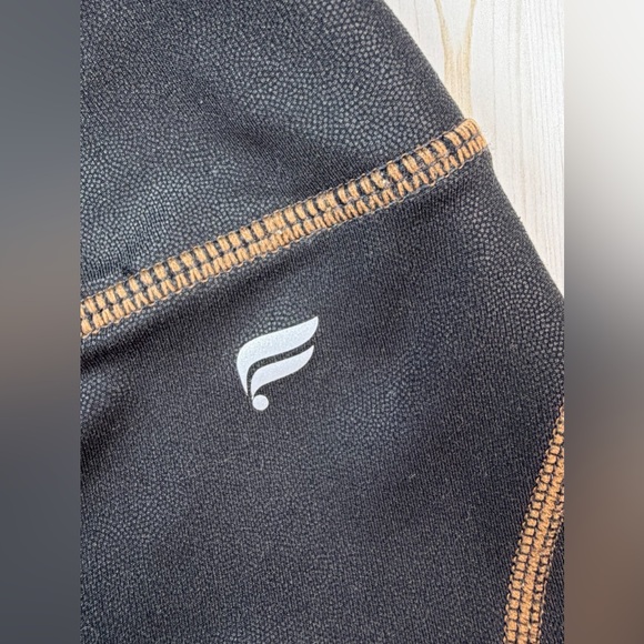 Fabletics PureLuxe 7/8 Leggings Size Medium - Picture 5 of 8